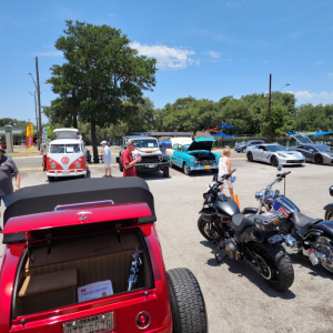 Club Humidor 10th Annual Cigars, Cars & Cycles Event Photo